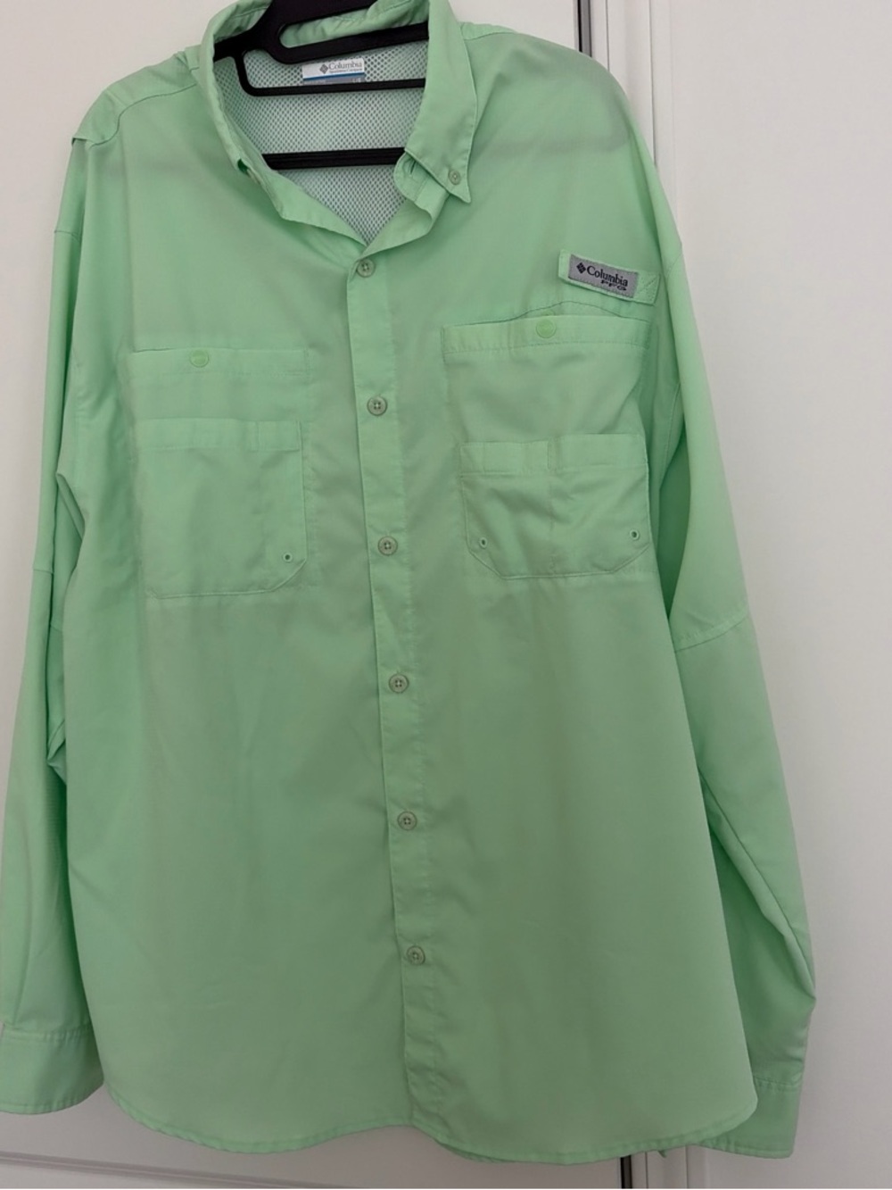 Columbia PFG Light Mint Green Long-Sleeve Button-Down Shirt